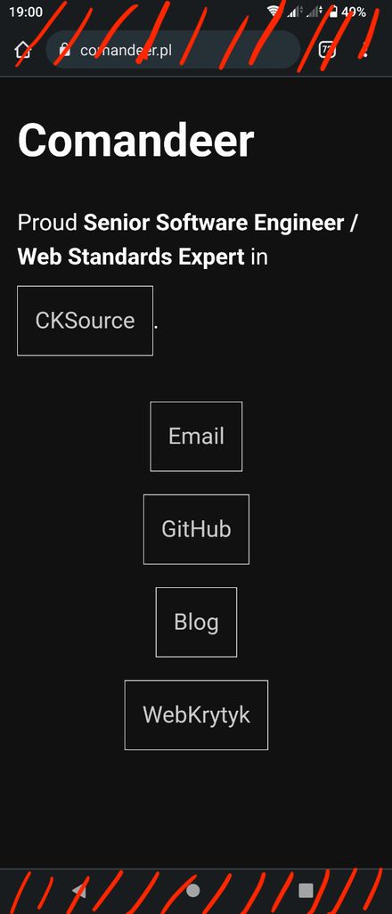 Strona Comandeer.pl otwarta na telefonie – na górze ekranu znajduje się zakreskowany systemowy pasek powiadomień, poniżej zakreskowany pasek adresu przeglądarki, niżej sama strona internetowa, a na samym dole zakreskowany systemowy pasek nawigacyjny.